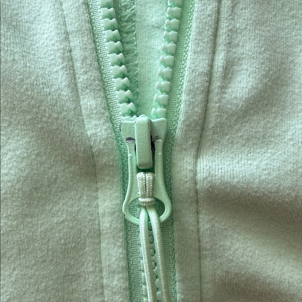 Lululemon Mint Green Scuba Jacket - Picture 4 of 6
